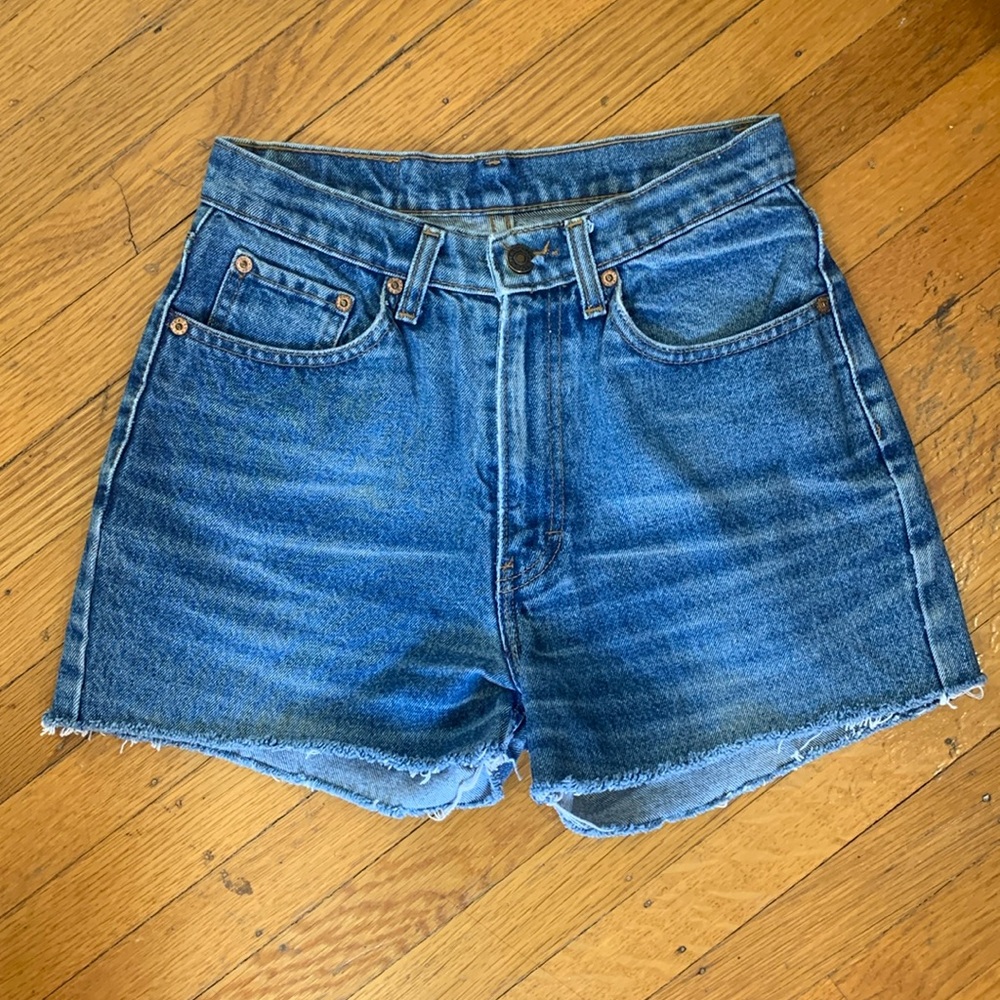 Jordache Vintage Denim Shorts, Rare High-Waisted Medium Wash Size 2/4